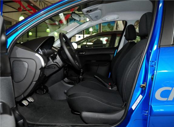 标致207 2013款 CROSS 1.4L 手动驭乐型 车厢座椅   前排空间