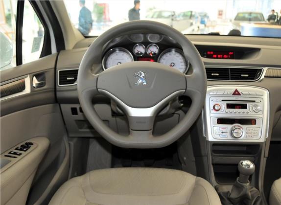 标致308 2012款 1.6L 手动风尚型 中控类   驾驶位