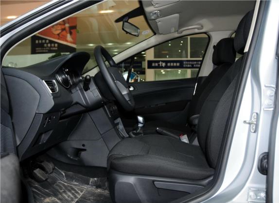 标致308 2013款 1.6L 手动优尚型 车厢座椅   前排空间