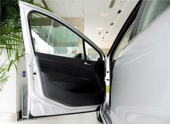 标致308 2013款 1.6L 手动优尚型 车厢座椅   前门板