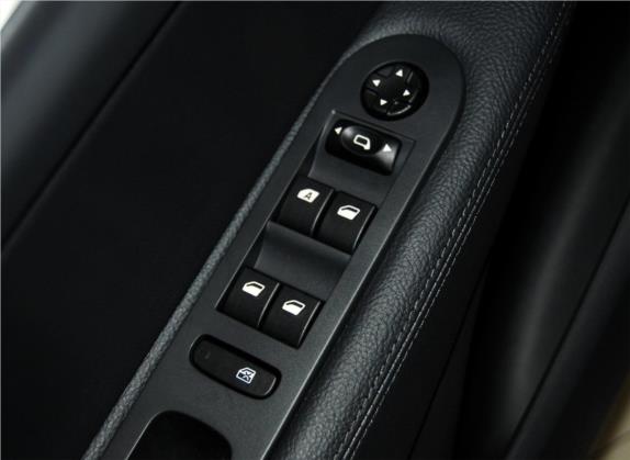 标致308 2013款 2.0L 自动尊尚型 车厢座椅   门窗控制