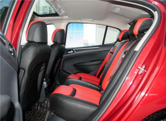 标致308 2013款 1.6L 自动风尚陈坤出色版 车厢座椅   后排空间