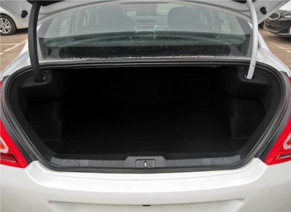 标致308 2014款 乐享版 经典 1.6L 自动风尚型 车厢座椅   后备厢