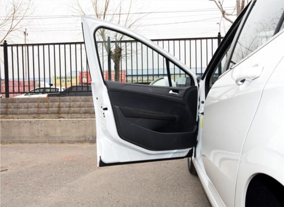 标致308 2014款 乐享版 经典 1.6L 手动优尚型 车厢座椅   前门板