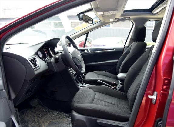 标致308 2014款 乐享版 经典 1.6L 自动优尚型 车厢座椅   前排空间