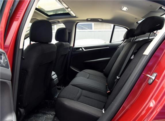 标致308 2014款 乐享版 经典 1.6L 自动优尚型 车厢座椅   后排空间