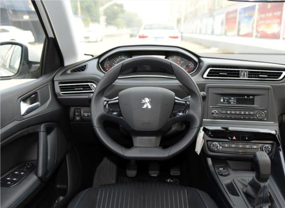 标致308 2016款 1.6L 手动时尚版 中控类   驾驶位