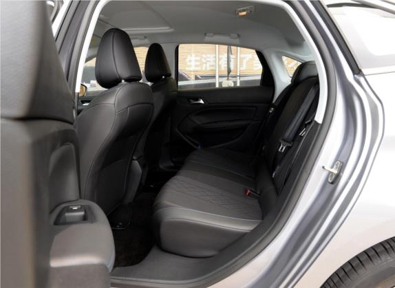 标致308 2016款 230THP 自动豪华版 车厢座椅   后排空间