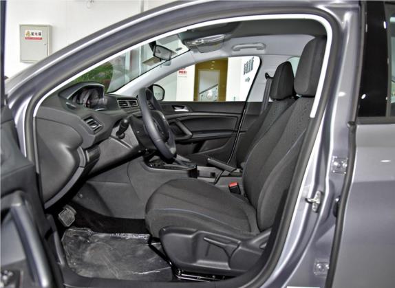 标致308 2018款 1.6L 自动时尚版 车厢座椅   前排空间