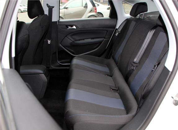 标致308 2018款 230THP 自动豪华版 车厢座椅   后排空间