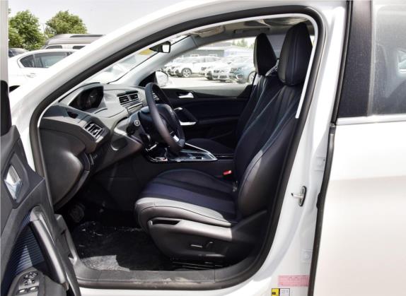 标致308 2018款 350THP 自动尊贵版 车厢座椅   前排空间