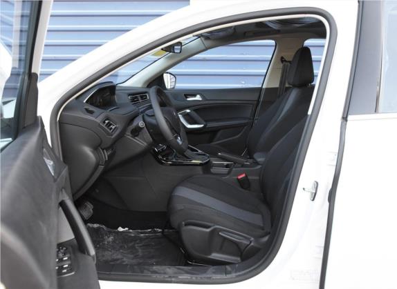 标致308 2019款 1.6L 自动豪华版 国V 车厢座椅   前排空间