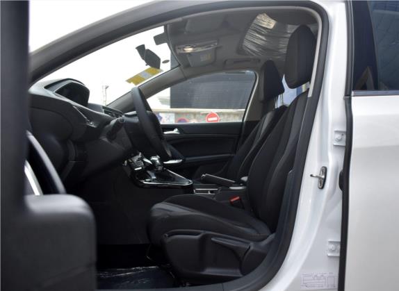 标致308 2019款 230THP 自动豪华版 国V 车厢座椅   前排空间