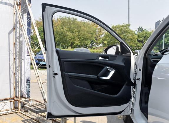 标致308 2019款 230THP 自动豪华版 国V 车厢座椅   前门板