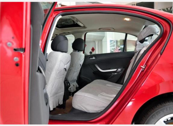 标致408 2010款 1.6L 手动豪华版 车厢座椅   后排空间