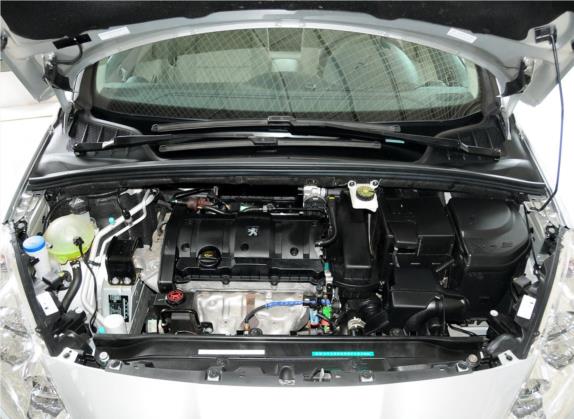 标致408 2011款 1.6L 手动豪华版 其他细节类   发动机舱