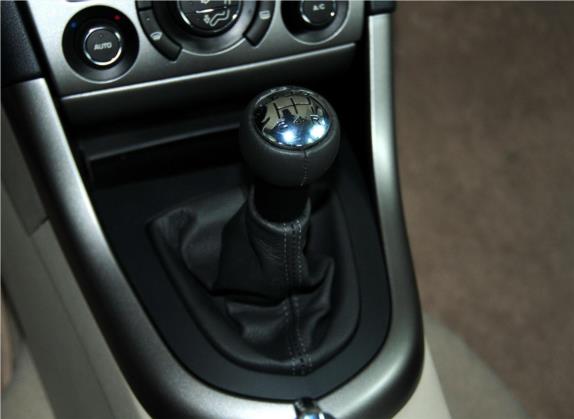 标致408 2011款 1.6L 手动豪华版 中控类   挡把