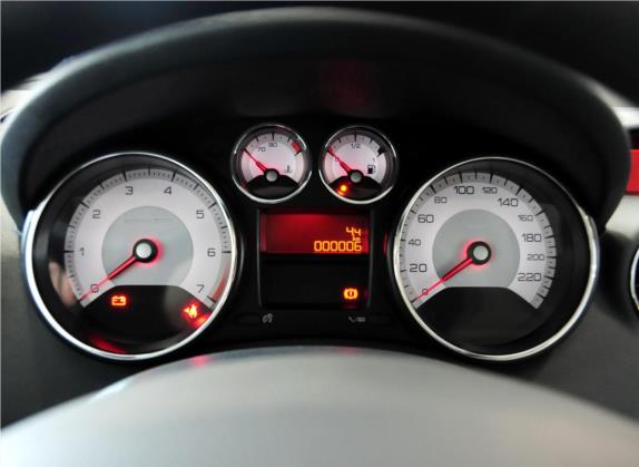 标致408 2013款 1.6L 手动舒适版 中控类   仪表盘
