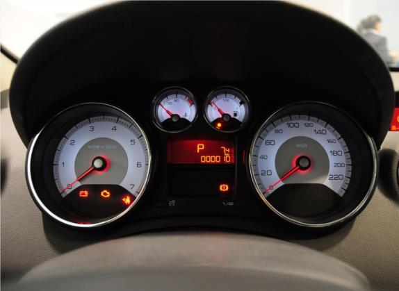 标致408 2013款 1.6L 自动舒适版 中控类   仪表盘