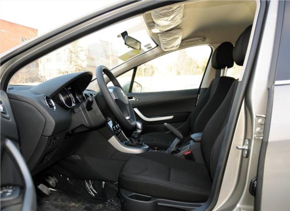 标致408 2013款 2.0L 手动舒适版 车厢座椅   前排空间