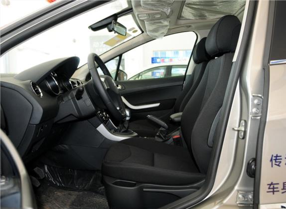 标致408 2013款 2.0L 手动豪华版 车厢座椅   前排空间