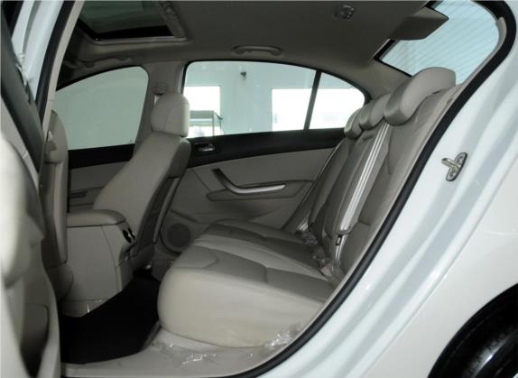 标致408 2013款 2.0L 车载互联尊贵版 车厢座椅   后排空间