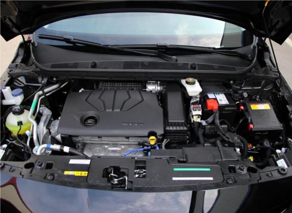 标致408 2014款 1.8L 自动豪华版 其他细节类   发动机舱