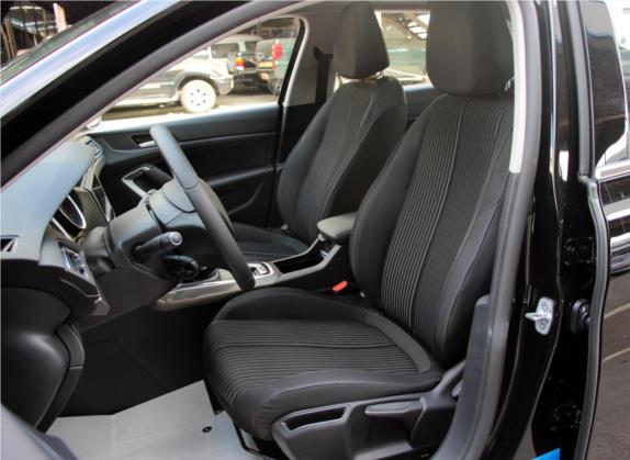 标致408 2014款 1.8L 自动豪华版 车厢座椅   前排空间