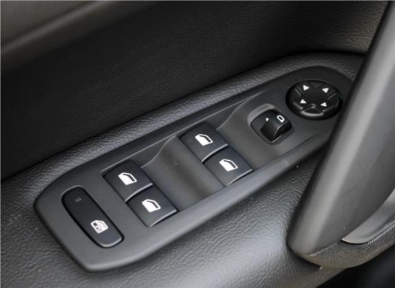 标致408 2014款 1.8L 自动豪华版 车厢座椅   门窗控制