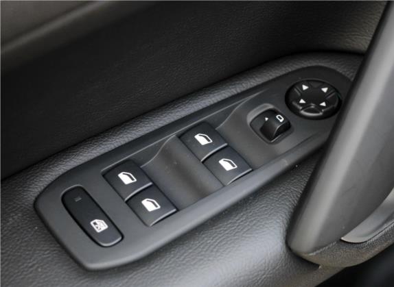 标致408 2014款 1.8L 自动豪华版 车厢座椅   门窗控制