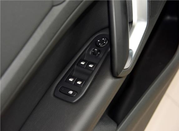 标致408 2015款 1.2T 自动豪华版 车厢座椅   门窗控制