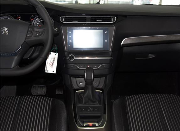 标致408 2016款 1.6T 自动豪华版 中控类   中控台