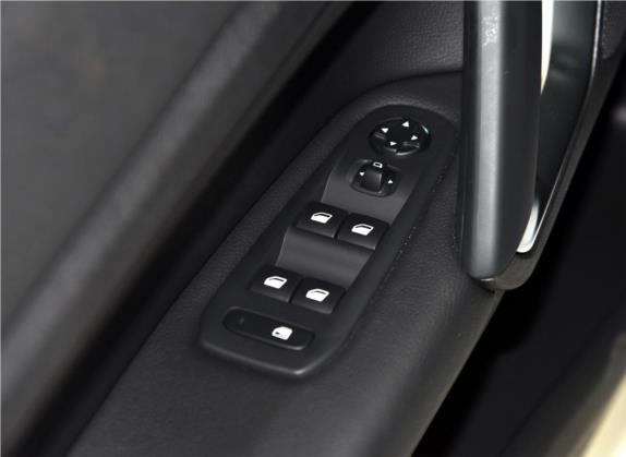 标致408 2016款 1.6T 自动豪华版 车厢座椅   门窗控制