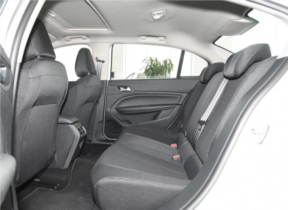 标致408 2018款 改款 350THP 自动豪华版 车厢座椅   后排空间