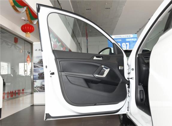 标致408 2018款 改款 350THP 自动豪华版 车厢座椅   前门板
