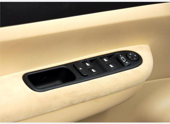 标致307 2007款 改款 1.6L 自动舒适版 车厢座椅   门窗控制