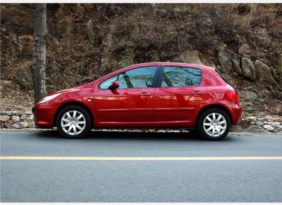 标致307 2008款 两厢 1.6L 手动雅致版 外观   正侧