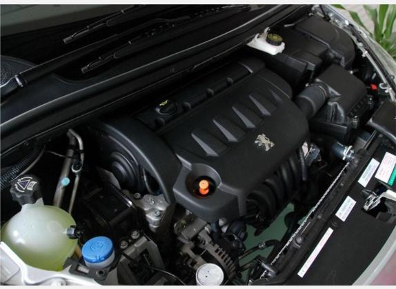 标致307 2010款 两厢 2.0L 自动运动版 其他细节类   发动机舱