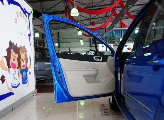 标致307 2012款 两厢 1.6L 手动舒适版 车厢座椅   前门板