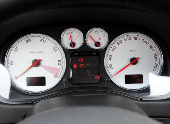 标致307 2012款 1.6L 自动CROSS 中控类   仪表盘