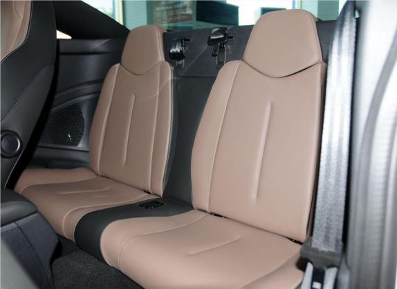 标致RCZ 2014款 1.6T 豪华版深色风格 车厢座椅   后排空间