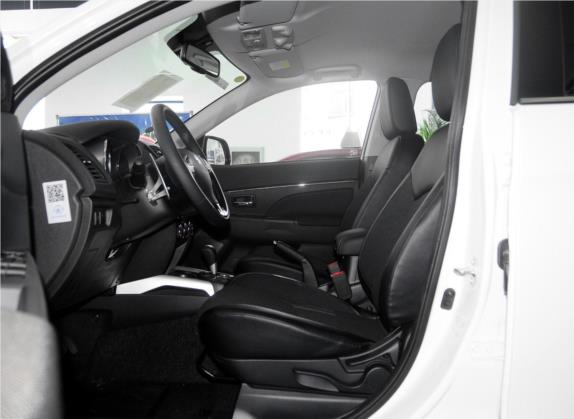 标致4008(进口) 2013款 2.0L 两驱时尚型 车厢座椅   前排空间