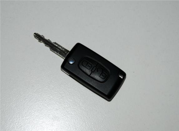 标致4008(进口) 2013款 2.0L 四驱时尚型 其他细节类   钥匙