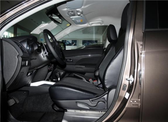 标致4008(进口) 2013款 2.0L 四驱时尚型 车厢座椅   前排空间
