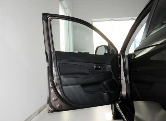 标致4008(进口) 2013款 2.0L 四驱时尚型 车厢座椅   前门板