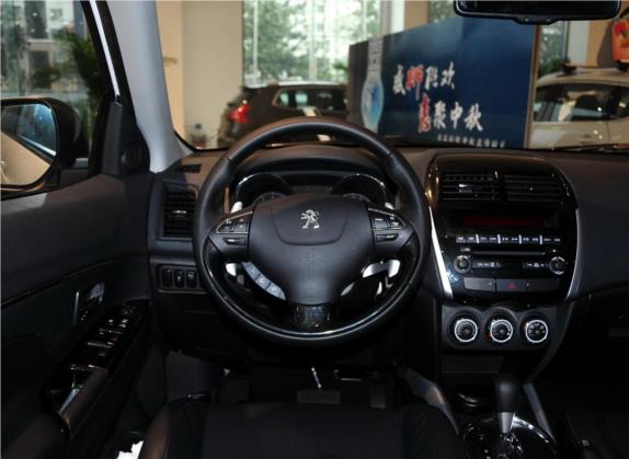标致4008(进口) 2013款 2.0L 四驱豪华型 中控类   驾驶位