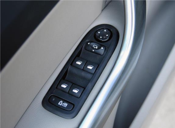 标致308(进口) 2012款 1.6T SW 豪华型 车厢座椅   门窗控制