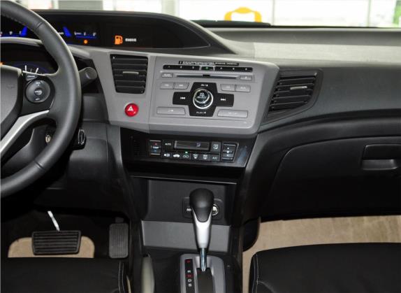 思域 2012款 1.8L 自动豪华版 中控类   中控台