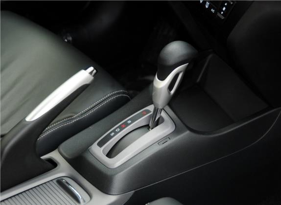 思域 2012款 2.0L 自动TYPE-S导航版 中控类   挡把