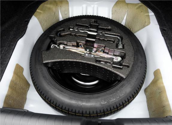 思域 2014款 1.8L 自动经典版 其他细节类   备胎